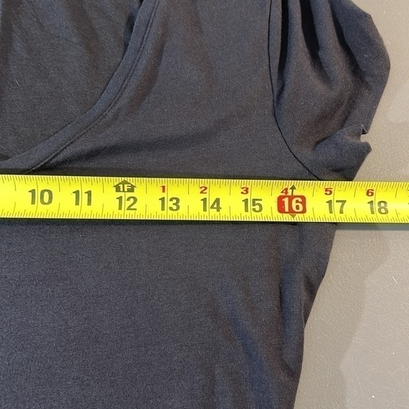 ✨ Athleta Topanga V-Neck T-Shirt Style Tulip Hem Double Lined Dress S - Picture 7 of 9